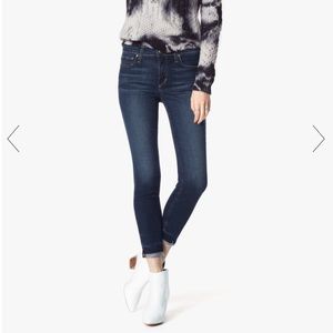 Joe’s Jeans Flawless Skinny Crop // The Markie